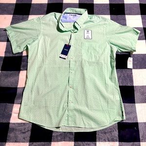 IZOD Ocean Wave short sleeve button up Athletic fit w/ Cool FX Natural Stretch